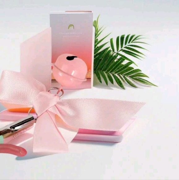 Nipple Clamps With Pink Satin Bows & Dangley Jingle Bells (OS) - Picture 4 of 11